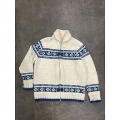 Used condition check dimensions before buying Pit to Pit: 23 Length: 27 Sleeve Length: 20 E175 Warm Sweater, Warm Sweaters, Wool Knit, Sweaters Knitwear, Small Hands, Vintage Sweaters, Stripe Sweater, Vintage Tops, Vintage Men