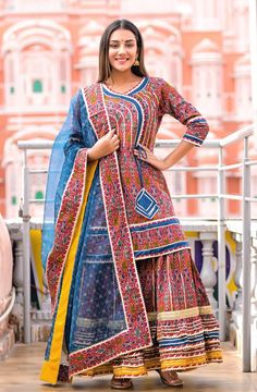 Jaipuri Print, Short Dresses Tight, Different Types Of Dresses, Cloth Making, Frock Designs, Frocks Design, Kurta Neck Design