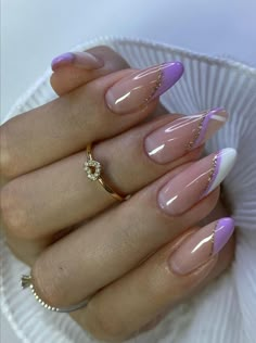 Lilac Nails, Fancy Nails Designs, Almond Acrylic Nails, Acrylic Nails Coffin Short, Oval Nails, Prom Nails, Nail Arts, Purple Nails