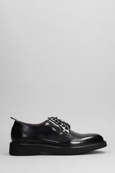 Lace up shoes in black leather, almond toe, laces, pull tab on backside, brushed leather, rubber outsole, 100% leather, Made in Italy George Green, Barbour Steve Mcqueen, Up Shoes, High End Fashion, Online Bags, Pull Tab, Lace Up Shoes, Loafer Shoes, Shoe Collection