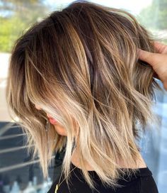 Highlighted Golden Dirty Blonde Hair Short Dirty Blonde Hair, Aurora Hair, Best Bob Haircuts, Dyed Blonde Hair, Dirty Blonde Hair, Balayage Hair Blonde, Blonde Hair With Highlights, Dirty Blonde, Haircut For Thick Hair