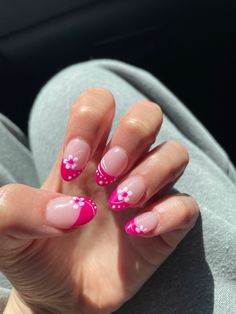 Pink Hawaiian Nails, Hawaiian Nails, Hawaii Nails, Cruise Nails, Tropical Nails, Broken Nails, Classy Acrylic Nails, Cute Gel Nails