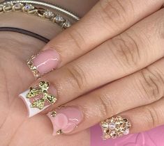 Short Nail Gold Designs, Short Nail Bling, Short Bedazzled Nails, Short Nail Gem Designs, Gold Short Acrylic Nails, Short Frenchies Acrylic Nails, Gem Nails Short, Short Acrylic Nails Gold, Short Nails With Rhinestones Bling