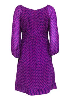 Go for a geometric printed beauty with this playful dress from Shoshanna! Made with a puffed sleeve, this is a boho-inspired piece with some sleek downtown style, perfect for wearing with your favorite boots. Size 8 100% Silk Empire waist silhouette V-neckline Long puff sleeves Zippered back Waist 29" Bust 32" Total length 38" Bohemian Puff Sleeve Dresses For Fall, Fall Bohemian Puff Sleeve Dresses, Trendy Purple Fall Dresses, Purple Puff Sleeve Dress For Fall, Spring Geometric Mini Dress, Chic Spring Dress With Geometric Pattern, Spring Mini Dress With Geometric Pattern, Spring Geometric Pattern Mini Dress, Chic A-line Dress With Abstract Print