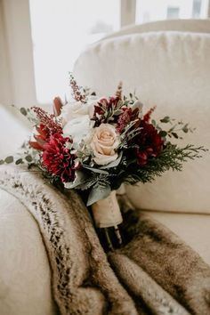 Bridal Bouquet Winter Burgundy, Wedding Flowers With Burgundy, Burgundy Rose Bouquet Wedding, Wine And Blush Bouquet, Burgundy And Green Bouquet, Maroon Fall Wedding Bouquet, Bridal Bouquet With Burgundy, Flowers For Burgundy Wedding, Wedding Bouquets Wine Color