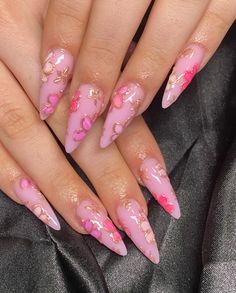 Lavender Almond Nails Designs, Almond Shaped Nails Pink, Almond Nails Designs Pink, Pink Fairy Nails, Almond Nails Trendy, Sliver Nails, Pink Flower Nails, Romantic Nails, Sassy Nails