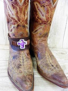 Boot Bracelet Decoration Leather Boot Wrap Western Accents Slip over your boots Decorate fashion, western or Ugg style boots Boot Decorations, Boot Wraps, Totes Boots, Cowboy Boot Purse, Hipster Purse, Ugg Style Boots, Comfy Boots, Everyday Boots, Boot Bracelet