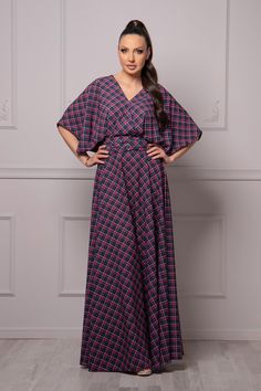 "Fashionable casual long dress with short sleeves. This full-length plaid dress flows like a dream down to the floor. This kaftan dress is just perfect for spring and summer! 𝙺 𝙴 𝚈   𝙵 𝙴 𝙰 𝚃 𝚄 𝚁 𝙴 𝚂 - Oversize dress - Floor-length - Dolman Sleeves - Belt - Custom size plus size available at NO EXTRA CHARGE - just convo me or write your measurements at checkout ⚜Fabulous and luxurious designs made to flatter your femininity⚜  ⚜ 𝙼 𝙰 𝚃 𝙴 𝚁 𝙸 𝙰 𝙻 𝚂 & 𝙲 𝙰 𝚁 𝙴   100% Georgette Dress Beach Wedding Guest, Plaid Floor, Dress Extravagant, Pintuck Dress, Beach Wedding Guest, Dress For Ladies, Oversize Dress, Beach Wedding Guests, Beach Wedding Guest Dress