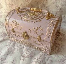 Styl Shabby Chic, Royal Core, Royal Aesthetic, Princess Core, Elegant Makeup, Pink Girly Things, Princess Aesthetic, Cute Room Decor