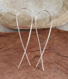 Sleek elegant sterling silver arc earrings Comfortable Style, California Style, Best Wear, Comfortable Outfits, Comfortable Fashion, Spring Summer Fashion, Summer Style, What To Wear, Summer Fashion