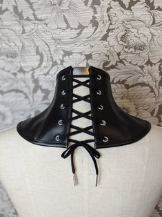 BESPOKE Faux Leather Neck Corset Posture Collar - Etsy Posture Collar, Neck Corset, Brighton England, Bridal Corset, Waist Training Corset, Corset Lingerie, Boutique Stores, Waist Training, Spring Steel