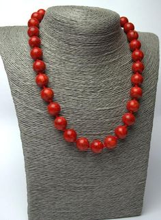 Minimalistic coral necklaceCorals are a wonderful gift for loved ones, which brings happiness, love, health.When you donate corals, you wish happiness from the bottom of your heart.Very elegant red coral Necklace. Necklace details:Length: you can easily choose the length for yourself personallyBead shape: Coral balls 10 mmClosure: HookContact me if you have any questions. I will be happy to answer :)More Coral Necklaces:https://www.etsy.com/shop/SparrowJewelryStore?section_id=28473758Click and f Orange Red Coral Necklace With Round Beads, Red Coral Jewelry With 8mm Beads, Orange Red Coral Beaded Necklace For Gift, Spiritual Red Coral Necklaces With Polished Beads, Orange Red Coral Beaded Necklaces, Spiritual Red Coral Necklace With Polished Beads, Coral Necklace With Lobster Clasp As Gift, Coral Gemstone Bead Necklace In Red Coral, Red Coral Gemstone Beads Necklace In Coral