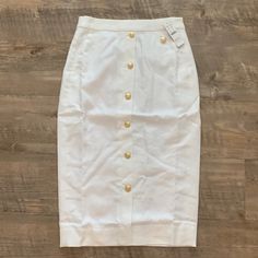 Jcrew Button Front White Pencil Skirt - Size 00 White Nwt Never Worn Chic Fitted Skirt With Gold Buttons, Fitted Skirt With Gold Buttons, Classic Pencil Skirt With Button Closure, Formal Fitted Bottoms With Gold Buttons, Classic Pencil Skirt With Buttons, Spring Pencil Skirt With Buttons, Classic Fitted Bottoms With Snap Buttons, White Fitted Skirt With Button Closure, Fitted White Skirt With Button Closure