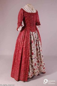 Japon, robe anglaise (zonder onderrok), vierkante lage hals, mouw tot elleboog… 1700 Fashion, Colonial Dress, 18th Century Costume