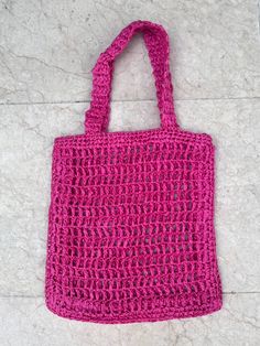 The perfect beach or market bag for this summer. Features an open weave design. Its a laid back, relaxed style but roomy enough to fit all your essentials Colors: green, hot pink Open Weave Palm Beach Gardens Florida, Straw Tote Bag, Straw Tote, Colors Green, Open Weave, Market Bag, Green Bag, Relaxed Style, Summer Days