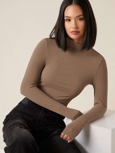 High Neck Solid Fitted Tee | EMERY ROSE Casual Sweaters Women, Shein Basics, Turtleneck T Shirt, Solid Color Sweater, Fitted Tee, Womens Turtleneck, Bottoming Shirt, Winter Tops, Long Sleeve Turtleneck