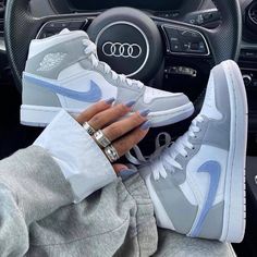 Nike Blazer Outfit, Wallpaper Nike, Trendy Shoes Sneakers, Nike Shoes Girls, Dr Shoes, Nike Fashion Shoes, Preppy Shoes, Jordan Shoes Girls, Pretty Shoes Sneakers