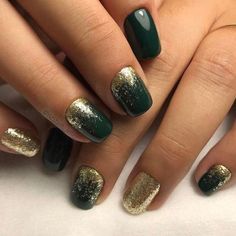 Prom Nail Designs, Emerald Nails, Green Acrylic Nails, Gold Nail, Holiday Nail, Nails Prom, Party Nails