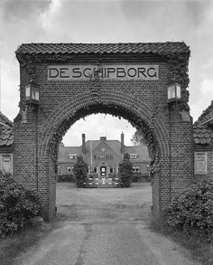 black and white photograph of the entrance to de schipborc