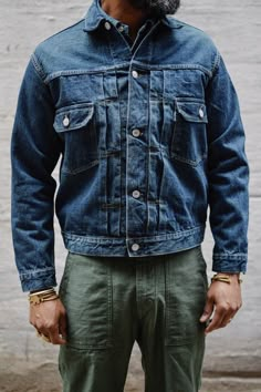 Denim Jacket Men Style, Denim Outfit Men, Slub Yarn, Levi Denim Jacket, Vintage Fashion Style, American Workwear, Pleated Denim, Jean Jacket Outfits