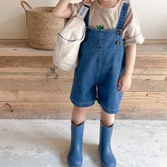 Let your little explorer's personality shine in these adorable denim shorts overalls! ✨ Crafted from soft, breathable cotton, these overalls are perfect for playtime adventures and sunny day outings. ☀️ The loose fit allows for plenty of movement and wiggle room, while the adjustable straps ensure a perfect fit as your child grows. 🌱 With a classic button-fly closure and multiple pockets, these overalls are both stylish and practical. Available in a range of sizes for ages 1-5, they're a must-have for any toddler's summer wardrobe! 🌈 #toddlerfashion #kidsoveralls #denimoveralls #summeroutfit #playclothes Specifications: Gender: Unisex Material: Cotton Age Range: 1–5 years Closure Type: Button Fly Pattern Type: Solid Department Name: Children Fit Type: Loose Item Type: Overalls Fit: Fits Casual Overalls For Playtime, Cotton Overalls For Playdate In Spring, Casual Cotton Overalls For Playdate, Summer Blue Overalls With Pockets, Blue Summer Overalls With Pockets, Playful Denim Shorts, Playwear Overalls With Pockets, Summer Cotton Overalls For Playwear, Playful Overalls With Pockets For Playtime