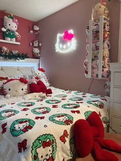 Hello kity Christmas wonderland Hello Kitty Room Aesthetic, Bedroom Bedsheets, Circle Room, Christmas Sanrio, Hello Kitty Room, Aesthetic Hello Kitty, Kitty Room