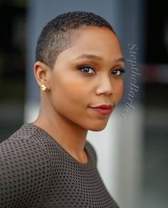 Black Woman Salt And Pepper Hair, Short Hair Baddie, Buzz Cut Black Women, Hair Clours, Hair Baddie, Twa Hair, Best Fade Haircuts, Haircuts Curly