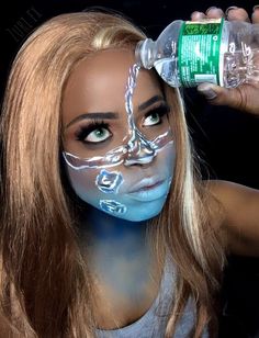 Crazy Make Up, Illusion Makeup, Makeup Themes, Extreme Makeup, Horror Make-up, Halloween Makeup Diy, Green Contacts