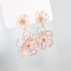 Pretty Flowers Earrings/Clips PN6732 80 Fashion, Flowers Earrings, Fleece Dress, Customs Clearance, Coat Outfits, White Earrings, Pink Earrings