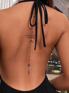 Tattoo Ideas for Foodies and Culinary Lovers Back Tattoo Women Spine, Flower Spine Tattoos, Tato Minimal, Petite Tattoos, Spine Tattoos For Women, Japanese Tattoos, Pretty Tattoos For Women, Classy Tattoos, Spine Tattoo