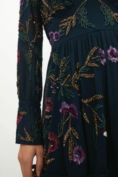 Style: A-Line DressDesign: FloralFabric: GeorgetteLength: MiniNeckline: V NeckSleeve Length: Long Sleeve Vintage Floral Embroidery, Hand Embroidered Dress, Shirt Sewing, Indie Grunge, Woman's Fashion, Embroidery Designs Fashion, Pattern Dress, Jewelry Outfit, Fashion Hair