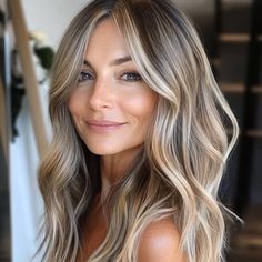 Blonde Over Grey Hair, Balayage Brown And Blonde, Blonde Hair Dimension, Light Ashy Blonde Hair, Root Smudge Blonde Balayage, Blonde Balayage With Lowlights, Cool Blonde Hair Color, Blonde 2024, Gray Transition