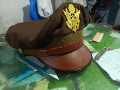 WW2 US Army Air corps Military Officers Pilots OD Visor Crusher Hat Cap    MADE TO ORDER  SIZE : HEAD SIZE START FROM 54 cm TO 64 cm MATERIAL: LEATHER , WOOL, COTTON MANUFACTURING IN PAKISTAN  FREE SHIPPING Brown Military Visor Hat, Army Air Corps, Military Officer, Custom Belt, Style Party, Costume Hats, Biker Style, Us Army, Hat Cap