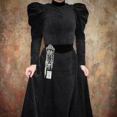 I created this beautiful dress after watching The Alienist series. I fell in love with all the costumes for the character played by Dakota Fanning, Sara Howards. The dress is inspired by the 19th century. *the corset belt doesn't come with the dress: On the pictures with the Pumpkin, it is wearing with the Lily belt corset, which you find here:  https://www.etsy.com/listing/1037644559/corset-belt-lily?ref=shop_home_active_14&frs=1&cns=1 It's actually a blouse, a skirt and a belt, which dressed t Elegant Historical Design Corset For Costume, Vintage Long Sleeve Corset Dress For Costume Party, Elegant Long-sleeved Corset Dress For Costume Party, Gothic Victorian Dress With Fitted Bodice For Evening, Victorian Corset With Historical Design For Formal Occasions, Elegant Historical Dresses For Costume Party, Elegant Corset Dress With Boned Bodice For Costume, Elegant Historical Design Dresses For Costume Party, Elegant Corset Dress For Costume Party