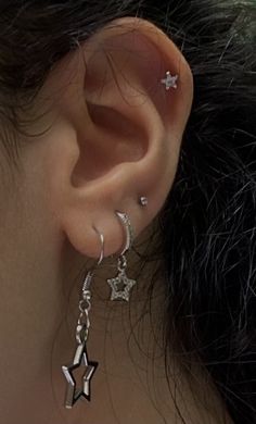 helix and lobe piercings, star earrings Piercing Face, Double Ear Piercings