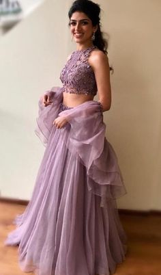 Pinterest • @KrutiChevli Indian Wedding Gowns, Wedding Lehenga Designs, Indian Gowns Dresses, Indian Gowns, Designer Party Wear Dresses, Party Wear Indian Dresses, Dress Indian Style