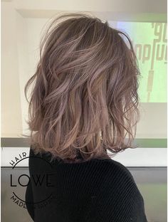 Ash Hair Color, Brown Hair Inspo, Dark Blonde Hair, Hair Inspo Color, Hair Highlights, Wavy Hair