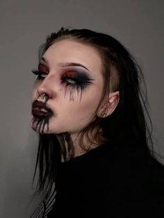 Demon Makeup, Goth Eye Makeup, Halloweenský Makeup, Goth Gifts, How To Impress, Vampire Makeup, Punk Makeup, Alt Makeup, Graphic Makeup