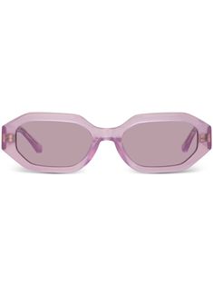 lilac purple acetate transparent design geometric frame purple tinted lenses UV-protective lenses logo plaque at the arm sculpted arms with curved tips These glasses come with a protective case. Lilac Sunglasses, Sunglasses Purple, Sculpted Arms, Lens Logo, Geometric Frame, The Attico, Cellulose Acetate, Design Geometric, Transparent Design