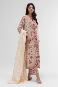 Sana Safinaz FW23SGE323 Ready To Wear Beige Digital Print Summer Sets, Beige Digital Print Sets For Summer, Summer Beige Digital Print Sets, Beige Printed Lawn Suit For Summer, Beige Lawn Suit With Printed Motifs For Summer, Summer Beige Lawn Suit With Printed Motifs, Fitted Cream Lawn Suit With Printed Motifs, Fitted Cream Lawn Suit For Summer, Fitted Beige Sets With Digital Print