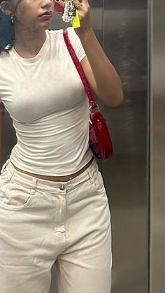 white bodycon top + white low rise pants + red bag Fitted White Tops For Streetwear, White Low Waisted Jeans Outfit, 90s Style White Streetwear Pants, White Pants Outfit Aesthetic, White Shirt Aesthetic, White Tank Top Low Rise Jeans, Low Rise White Cargo Pants, Pants Outfit Aesthetic, Dope Fashion Outfits