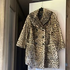 Ladies Faux Fur Coat, By Ana A New Approach New Without Tags , Very Soft And Stylish Comes From A Smoke Free And Pet Free Home Ladies Coat, Faux Fur Coat, Coats For Women, Fur Coat, Faux Fur, Jackets & Coats, Jackets For Women, Pet, Tags