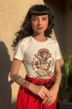 Mexican Clothing Style, The 50s Fashion, Mexican Fashion, Latina Fashion, Fitted Tee, Mexican Style, Up Girl, Workout Tee, Outfits For Teens