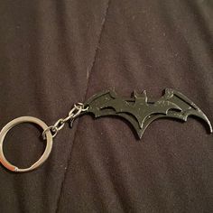 Brand New Only Taken Out For Pictures Batman Clothes, Messenger Hat, Batman Keychain, Ohio State Logo, Nice Tattoos, Yves Saint Laurent Men, Black Batman, Cool Keychains, Batman Spiderman