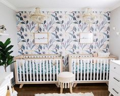 17 Gorgeous gender Neutral Twin Nursery Ideas - Bjarni Baby Girl Nursery Room, Baby Room Inspiration, Corner Sofa Set, Baby Room Design, Nursery Baby Room