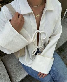 White Beige Aesthetic, Skincare Accessories, Minimalistic Style, Aesthetic Lifestyle, Accessories Bag, Mobile Web, Tiktok Style, White Outfit, Stockholm Fashion