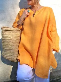 Casual Long Sleeve Oversized Linen V-neck Blouse 50 Style, Over 50 Womens Fashion, Casual Tops For Women, Fashion Over 50, V Neck Blouse, 50 Fashion, Linen Clothes, Plus Size Blouses, Casual Blouse