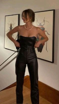 Fancy Leather Pants Outfit, Leather Top And Pants, Going Out Corset Outfit, Nye Outfits Pants, Nyc Nye Outfit, Going Out Pants Outfit, Cool Girl Nye Outfit, Nye Inspo Outfit, Leather Pants Corset Outfit