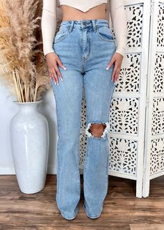 High rise flare jeans with knee distressed details -true to size and has some stretch -99% Cotton 1% Spandex High Rise Flare Jeans, Secret Sale, Colored Denim, Light Denim, Dark Denim, Flare Jeans, Mom Jeans, High Rise, Spandex