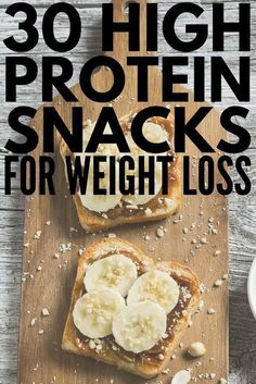 If your goal is building muscle or losing weight, you have to eat high protein foods. This is due to the fact that protein helps in both. Its the building block of muscle tissue, keep you satiated and burn extra calories during digestion. But, you dont have to eat too much of it, just aim for 1g per pound of body weight daily. If you dont know what to eat, check out this list of 50 high protein food sources: Breakfast On The Go Ideas, Healthy Low Carb Breakfast, Snack Sani, Menu Sarapan Sehat, Snacks To Eat, 100 Calorie Snacks, Healthy Protein Snacks, Protein Dinner, 100 Calorie